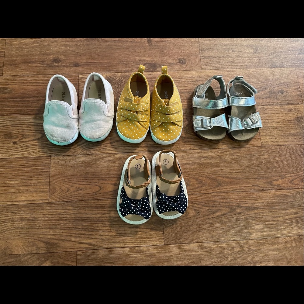 Baby girl shoe lot size 3-6 to 1